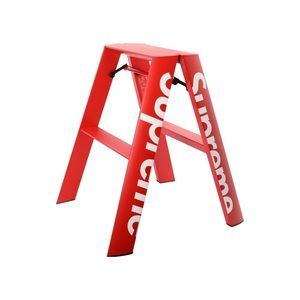 Supreme Step Ladder